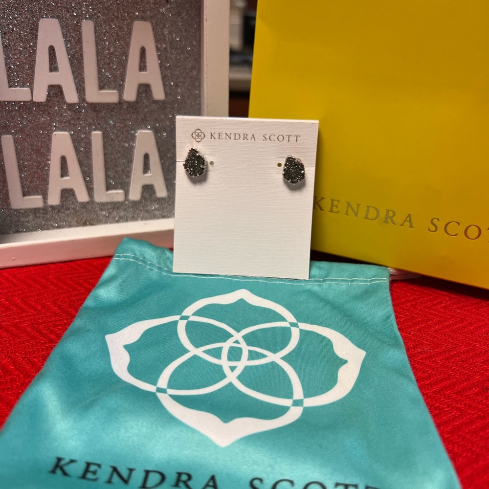 Kendra Scott -Tessa Studs